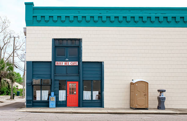 Best Porta potty delivery and setup  in West Branch, MI